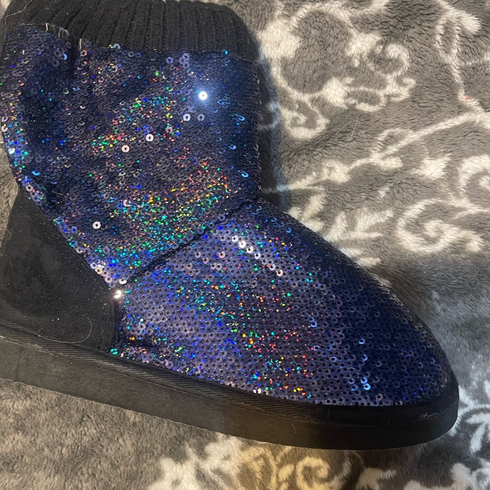 Victoria secret pink sequin Muslim boots size medium 7/8